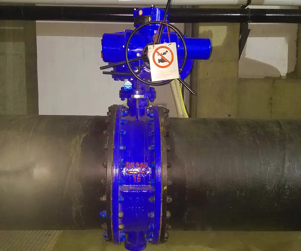 Butterfly valve in pipe system